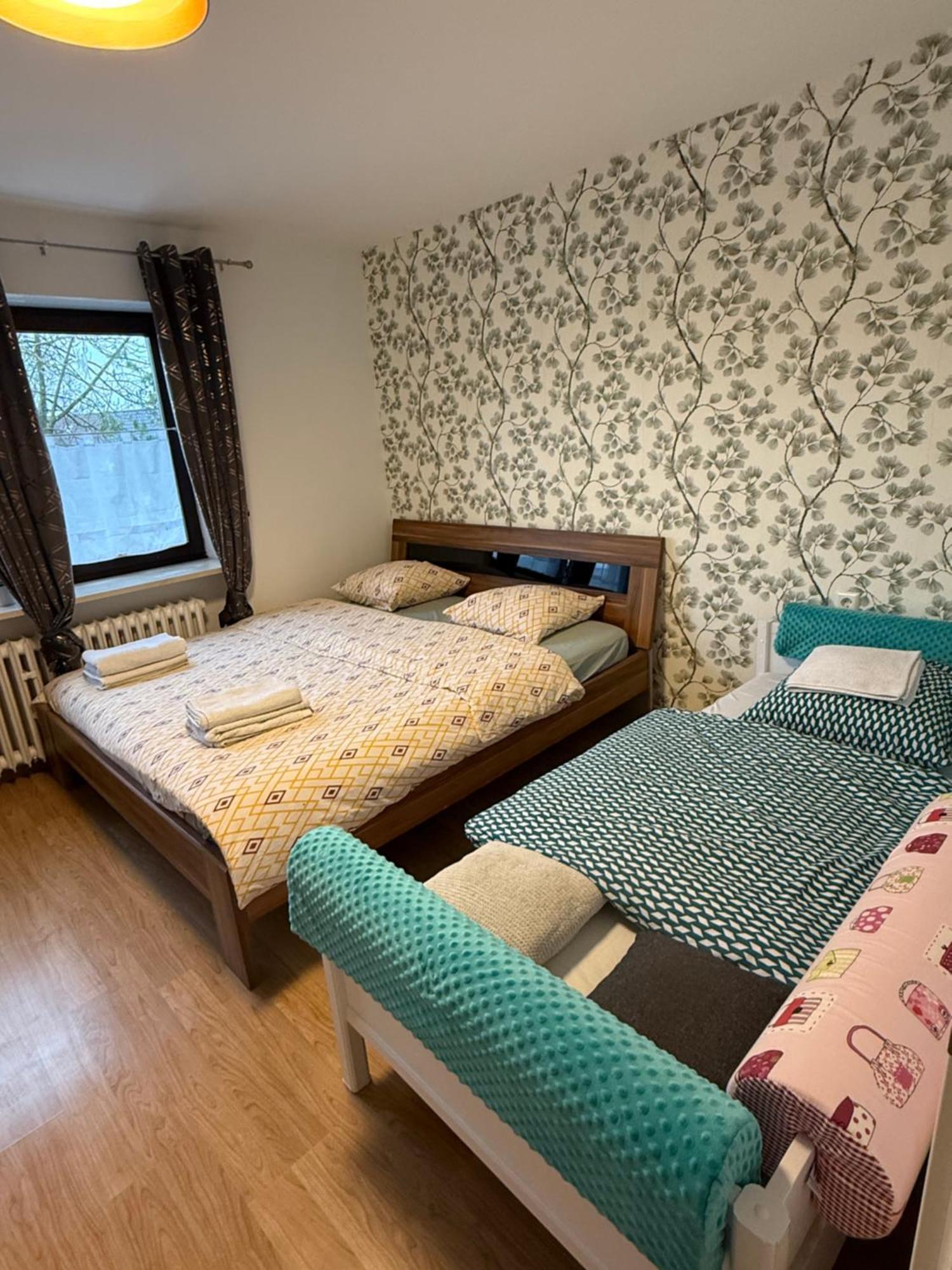 Gemuetliche Gaeste Suite Fuer Ruhige Naechte. Zentral Ichenhausen Exterior photo